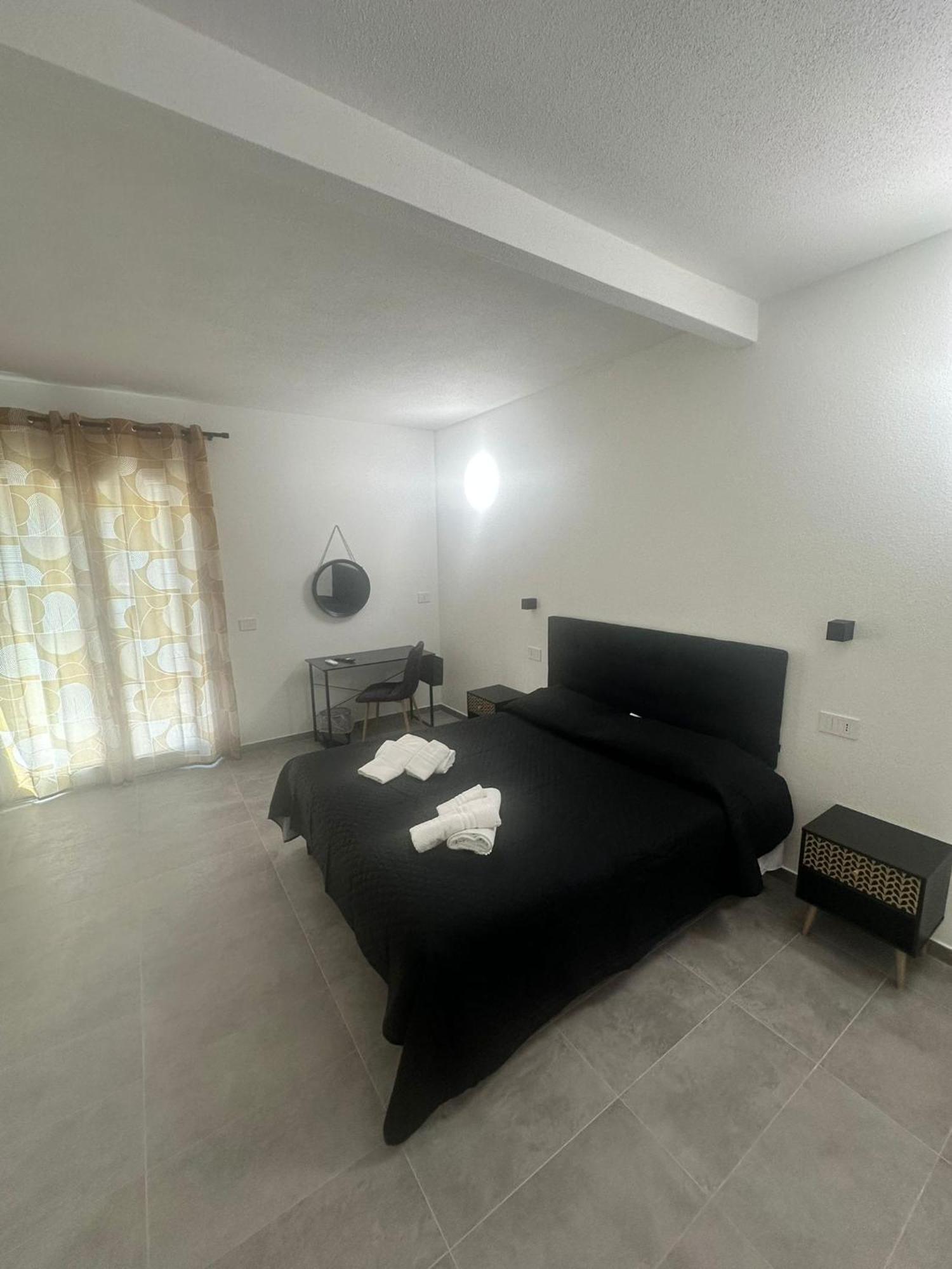 Punto Zero Rooms San Teodoro  Ngoại thất bức ảnh