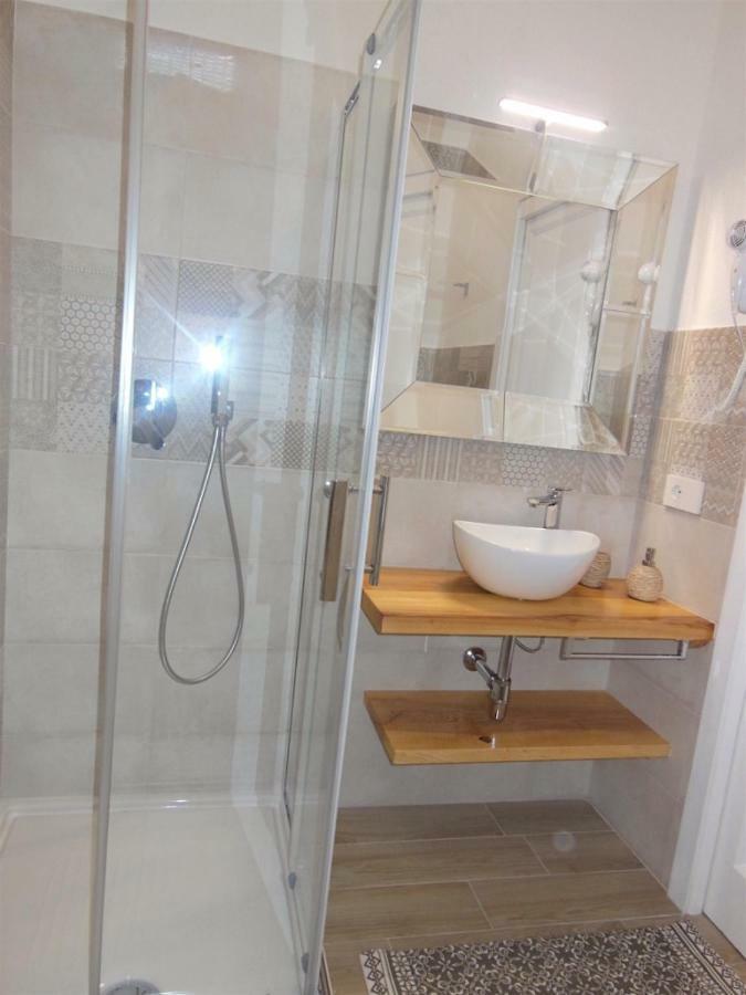 Punto Zero Rooms San Teodoro  Ngoại thất bức ảnh
